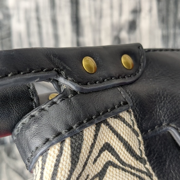 Fossil Legacy Vintage Crossbody - Picture 5 of 11